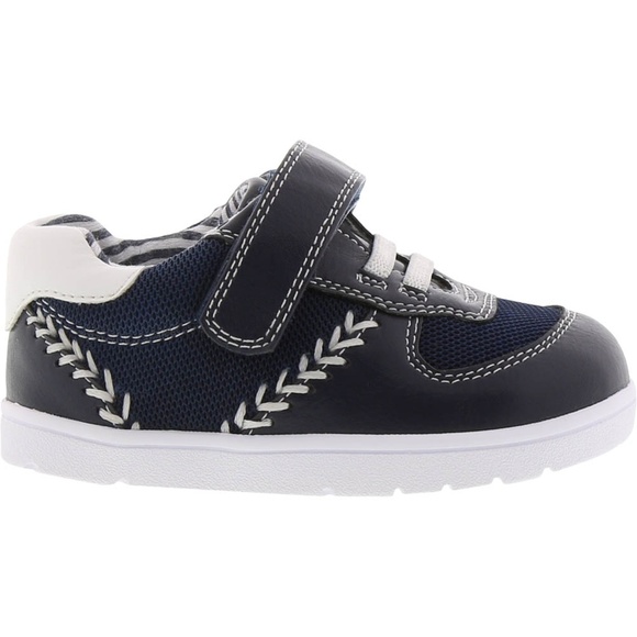 Born Other - Born Kids Shoes - Little Kids Size 5